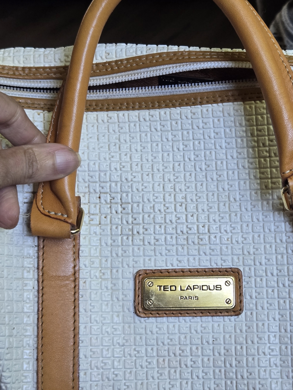 Ted Lapidus Paris Two-Tone White & Tan Tote - Picture 4 of 10